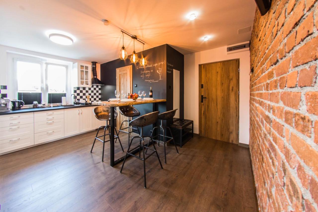 Apartament Wita Stwosza Jelenia Góra Kültér fotó