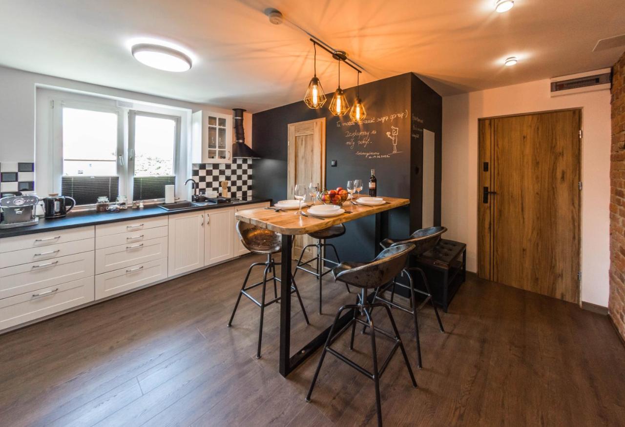 Apartament Wita Stwosza Jelenia Góra Kültér fotó